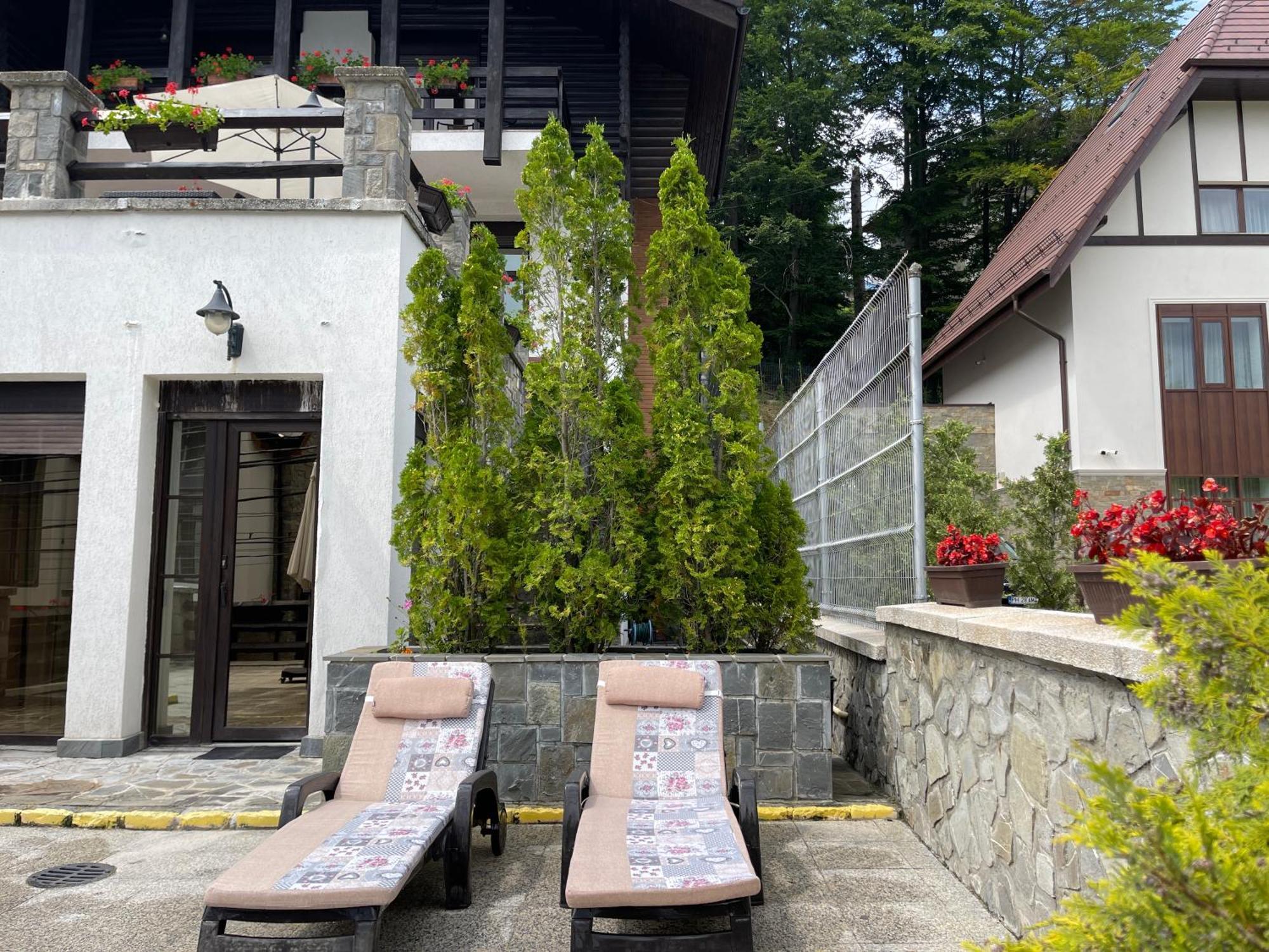 Vila Terase Hotel Sinaia Exterior foto